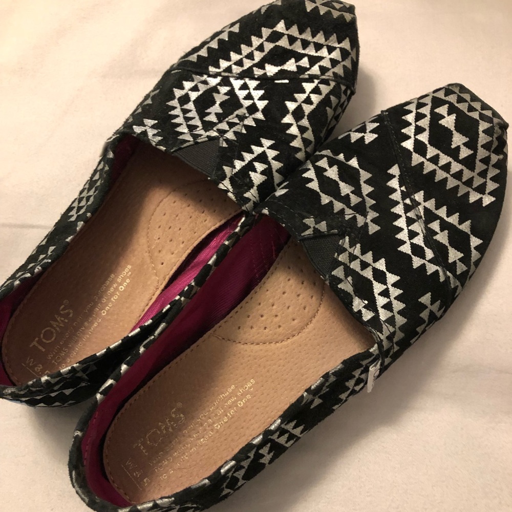 Tribal Patterned Toms